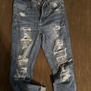 American Eagle Distressed Jean